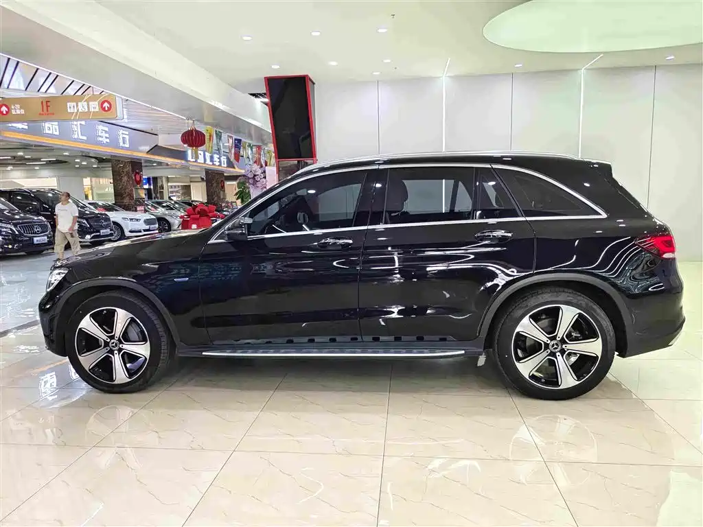 Mercedes-Benz GLC — миниатюра 17