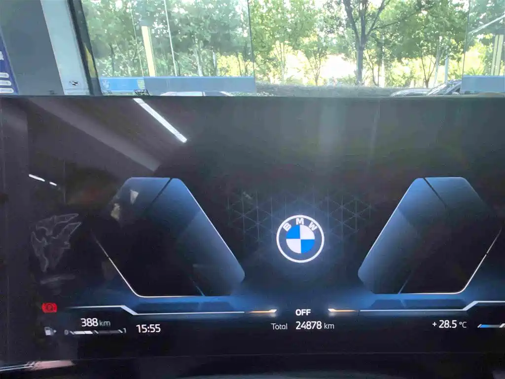 BMW 5 Series — миниатюра 7