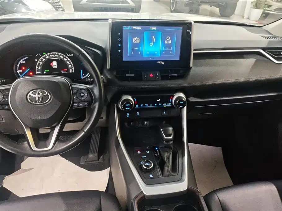 TOYOTA RAV4 RONGFANG