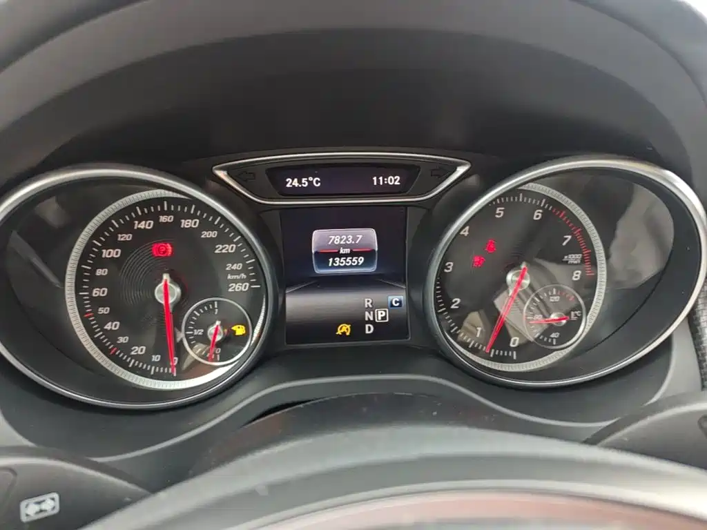 Mercedes-Benz GLA — миниатюра 12