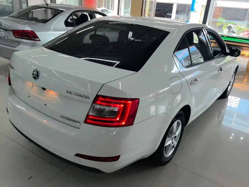 Skoda Octavia — миниатюра 7