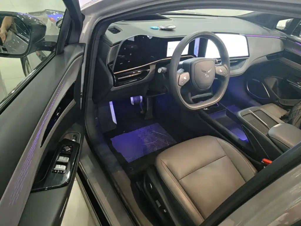Hongqi Hongqi EH7 — миниатюра 16