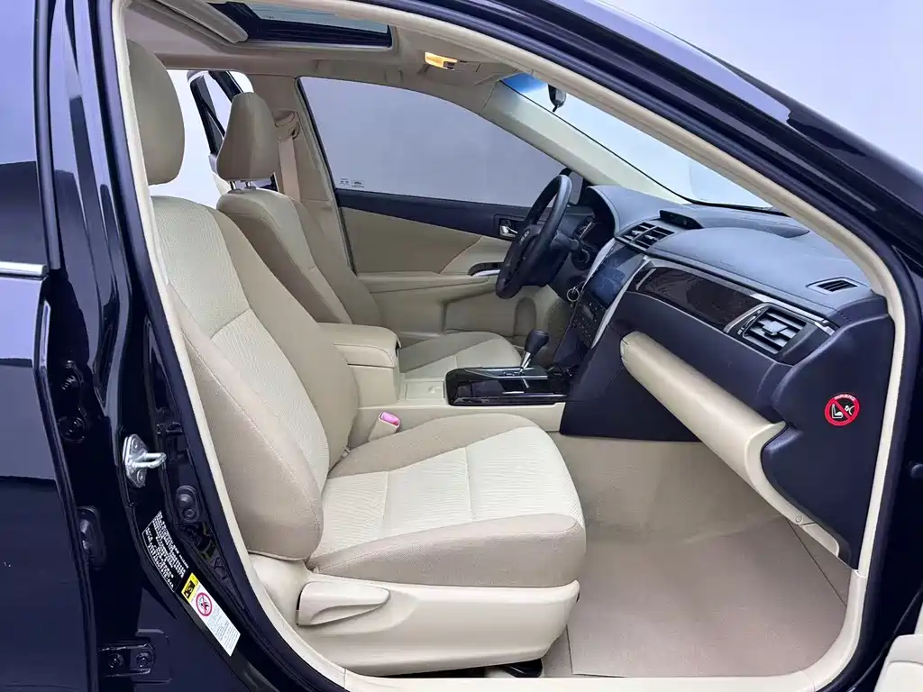Toyota Camry — миниатюра 15