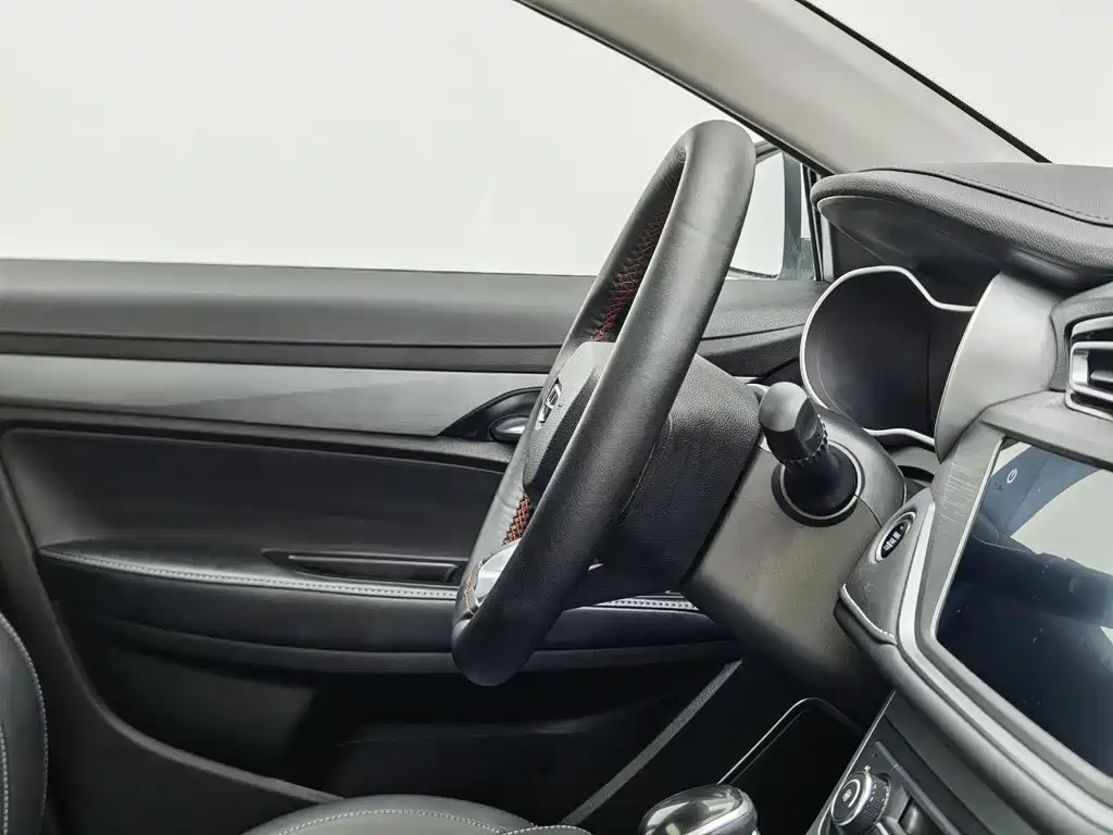 Geely Emgrand — миниатюра 22