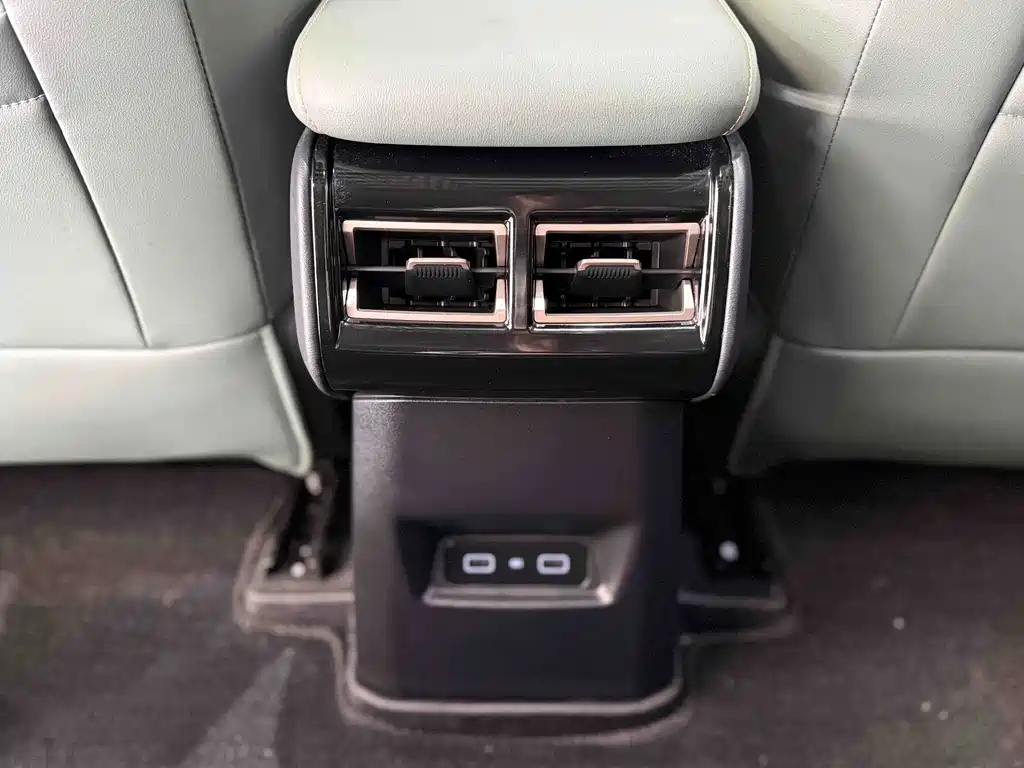 iCAR iCAR 03 — миниатюра 17