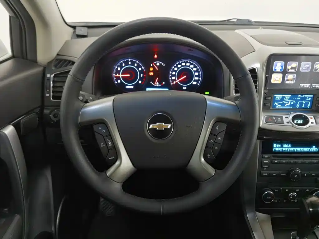 Chevrolet Captiva — миниатюра 11