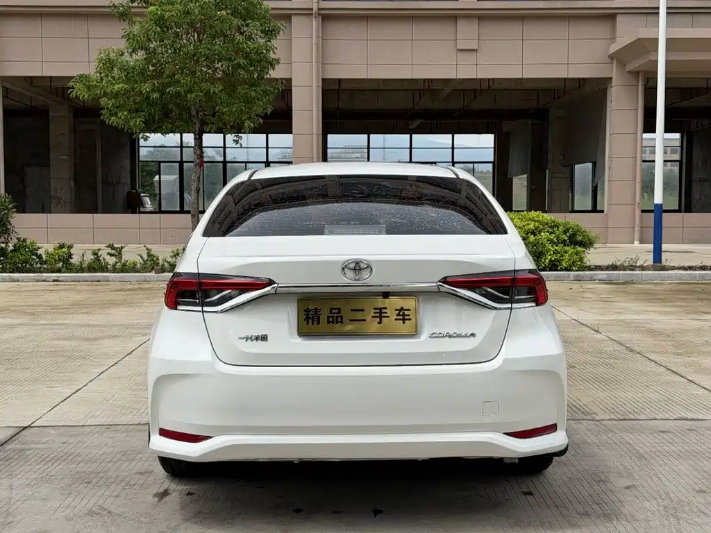Toyota Corolla — миниатюра 8