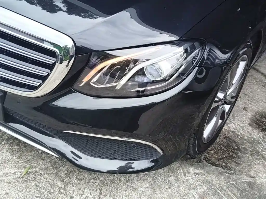 Mercedes-Benz E-Class — миниатюра 24
