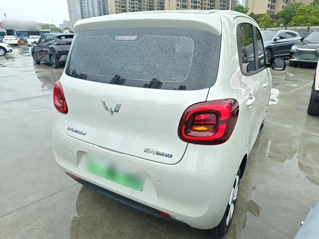 Wuling MINIEV — миниатюра 7