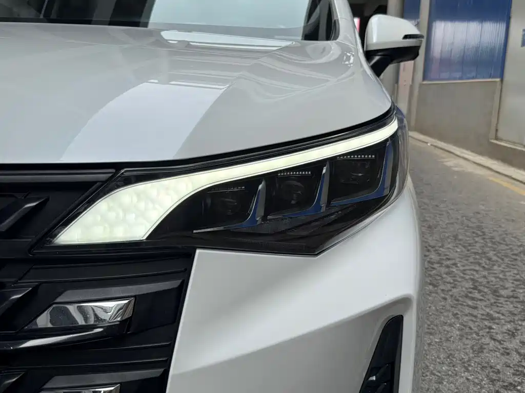 GAC Motor Trumpchi M6 — миниатюра 24