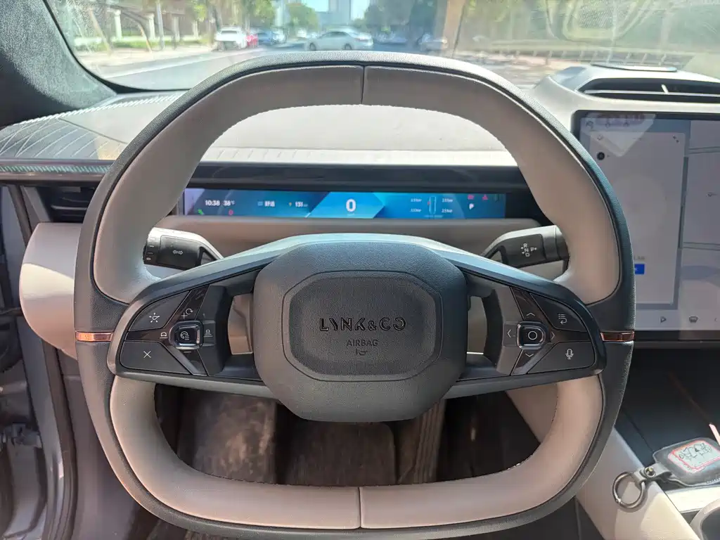 Lynk & Co Z10 — миниатюра 7