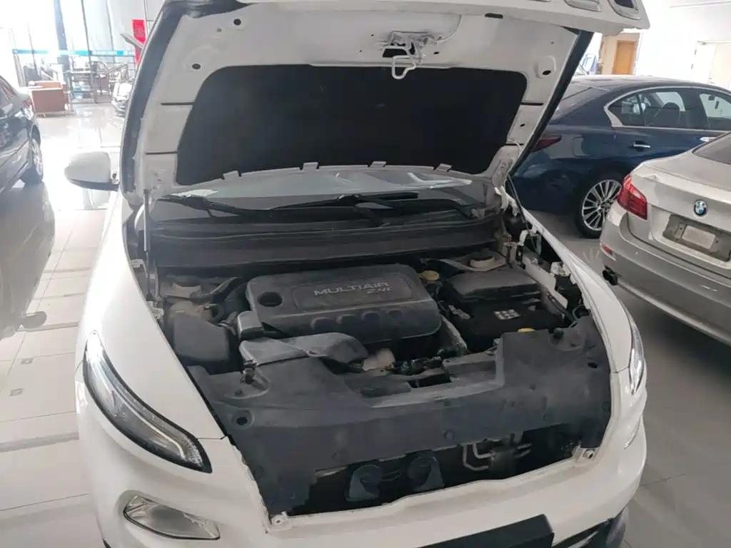 Jeep Cherokee — миниатюра 20