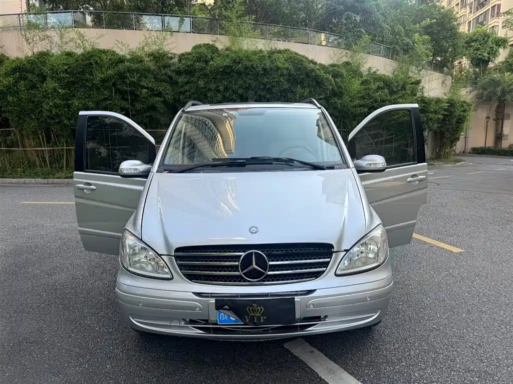 Mercedes-Benz Viano 2011 2.5L Luxury