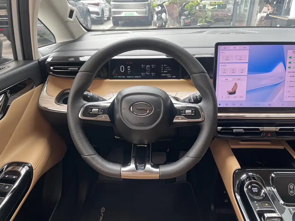 GAC Motor Trumpchi E8 PHEV — миниатюра 12