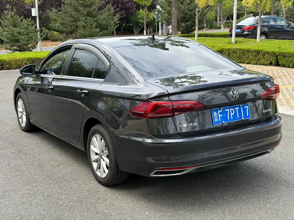 Volkswagen Bora — миниатюра 4