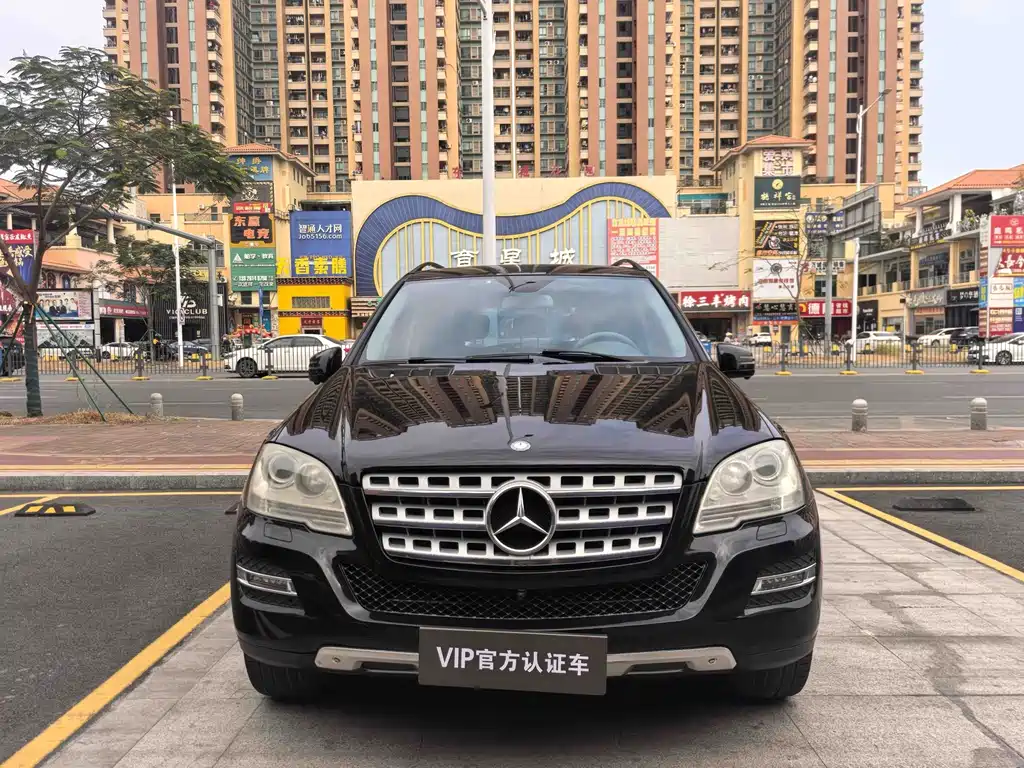 Mercedes-Benz M 2010 ML 300 4MATIC