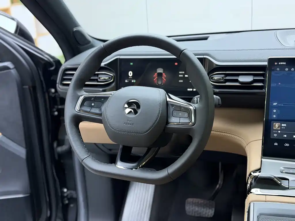 NIO ES6 — миниатюра 7