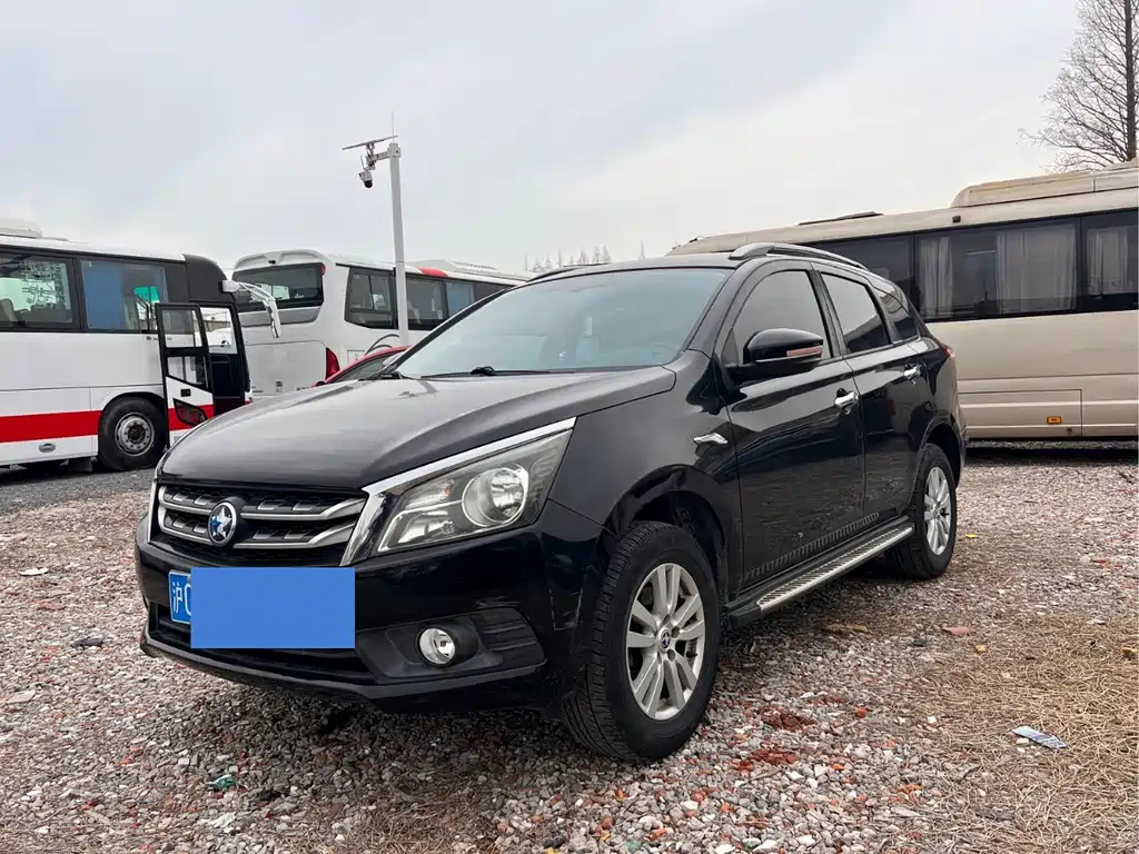 Venucia T70 2017