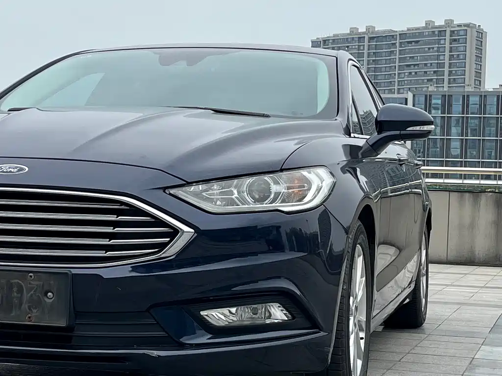 Ford Mondeo — миниатюра 7