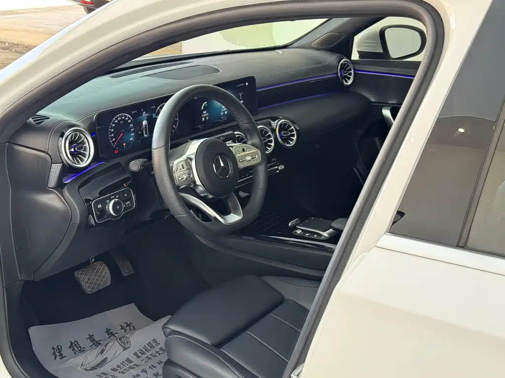 Mercedes-Benz A-Class — миниатюра 5