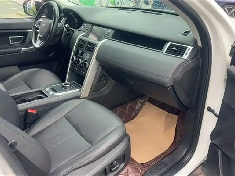 Land Rover Discovery Sport 2018 240PS SE