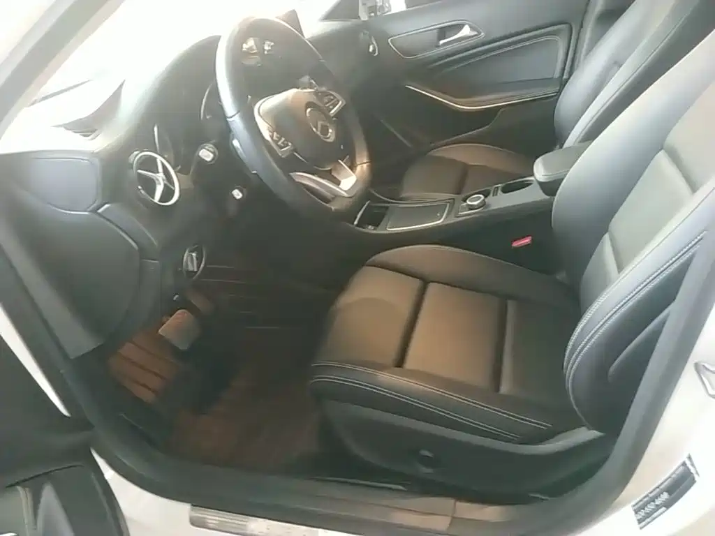 Mercedes-Benz GLA — миниатюра 15