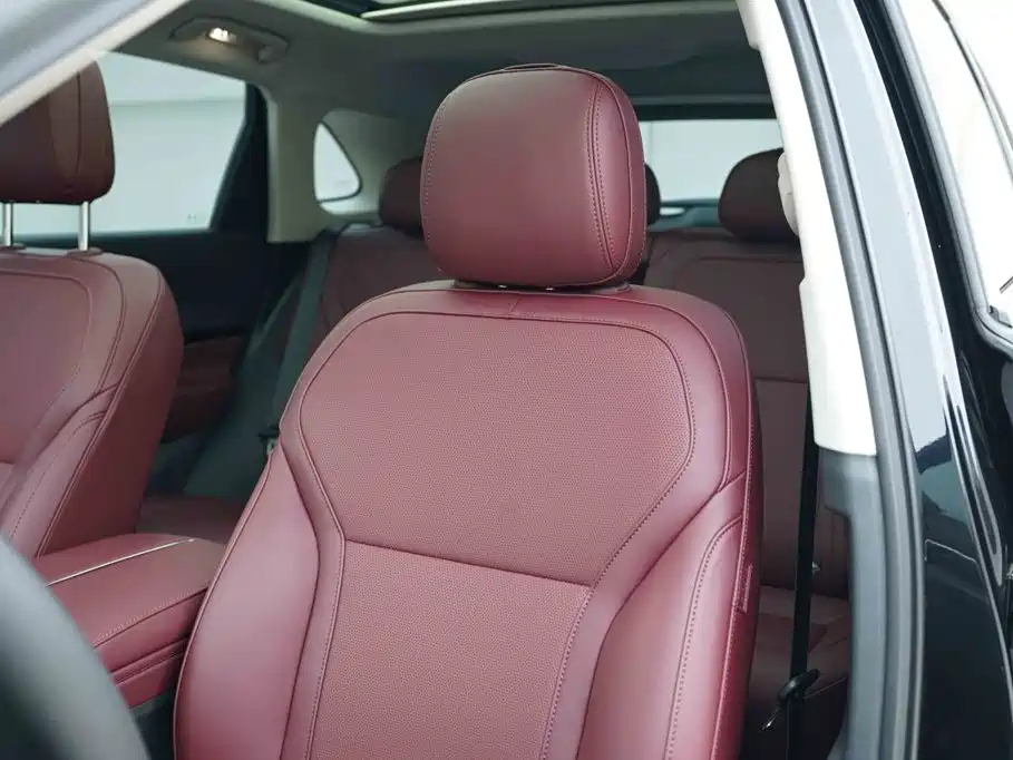 Hongqi Hongqi HS3 PHEV — миниатюра 13