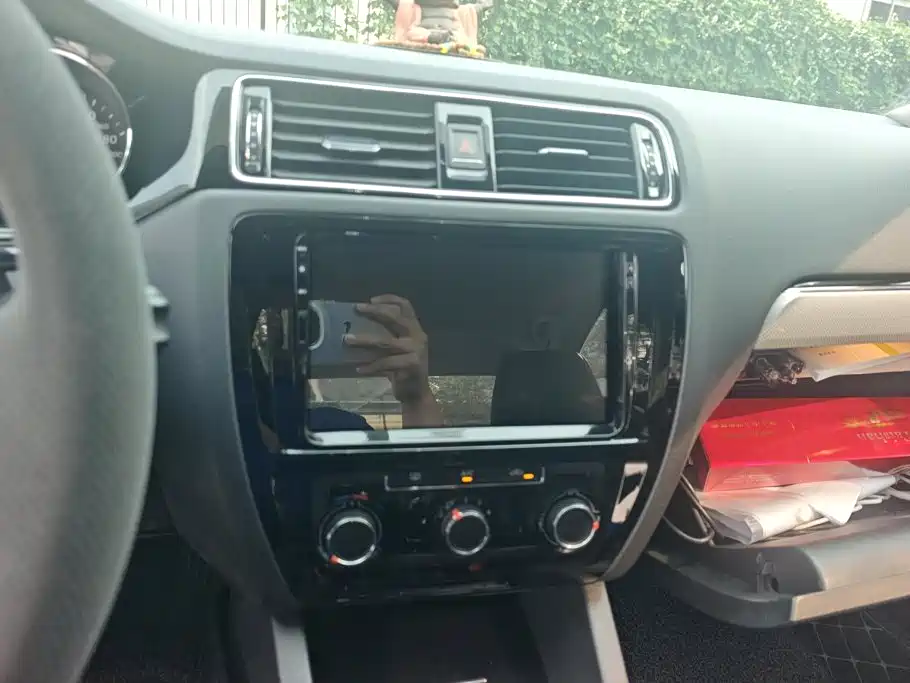 Volkswagen Sagitar — миниатюра 13