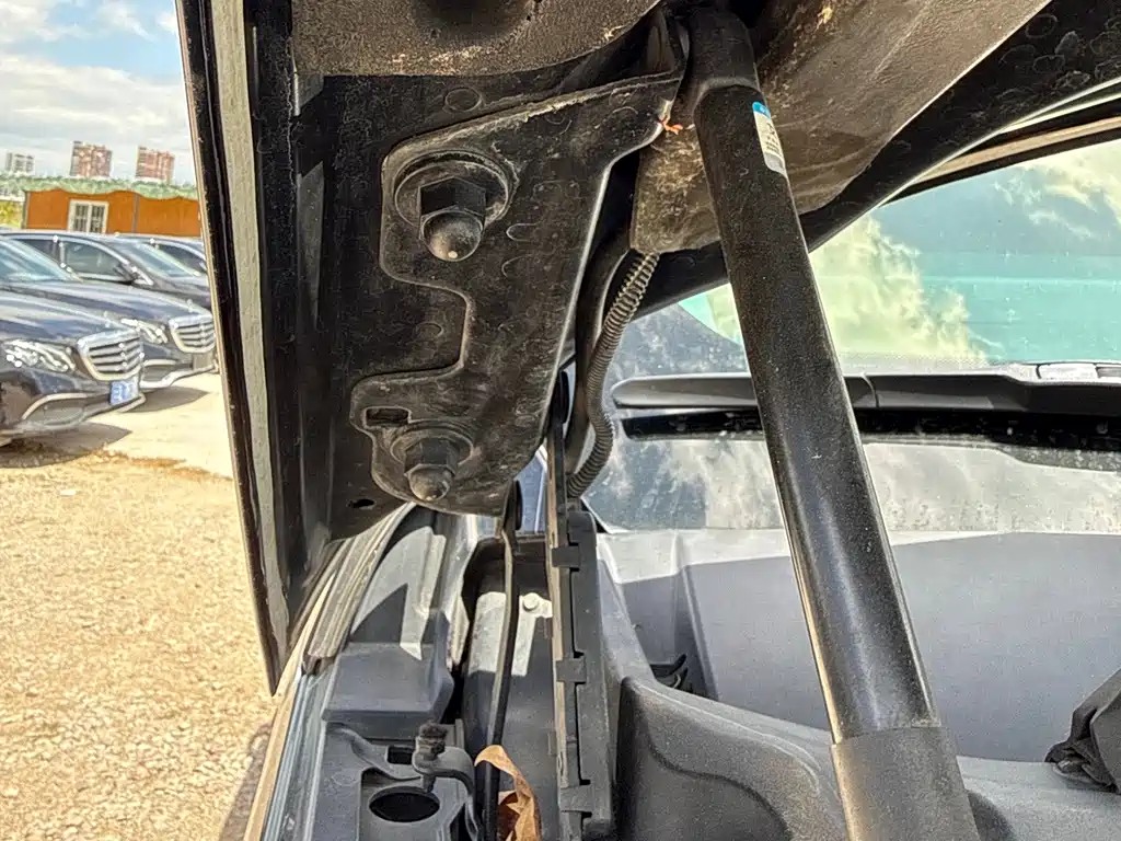 Land Rover Range Rover — миниатюра 15