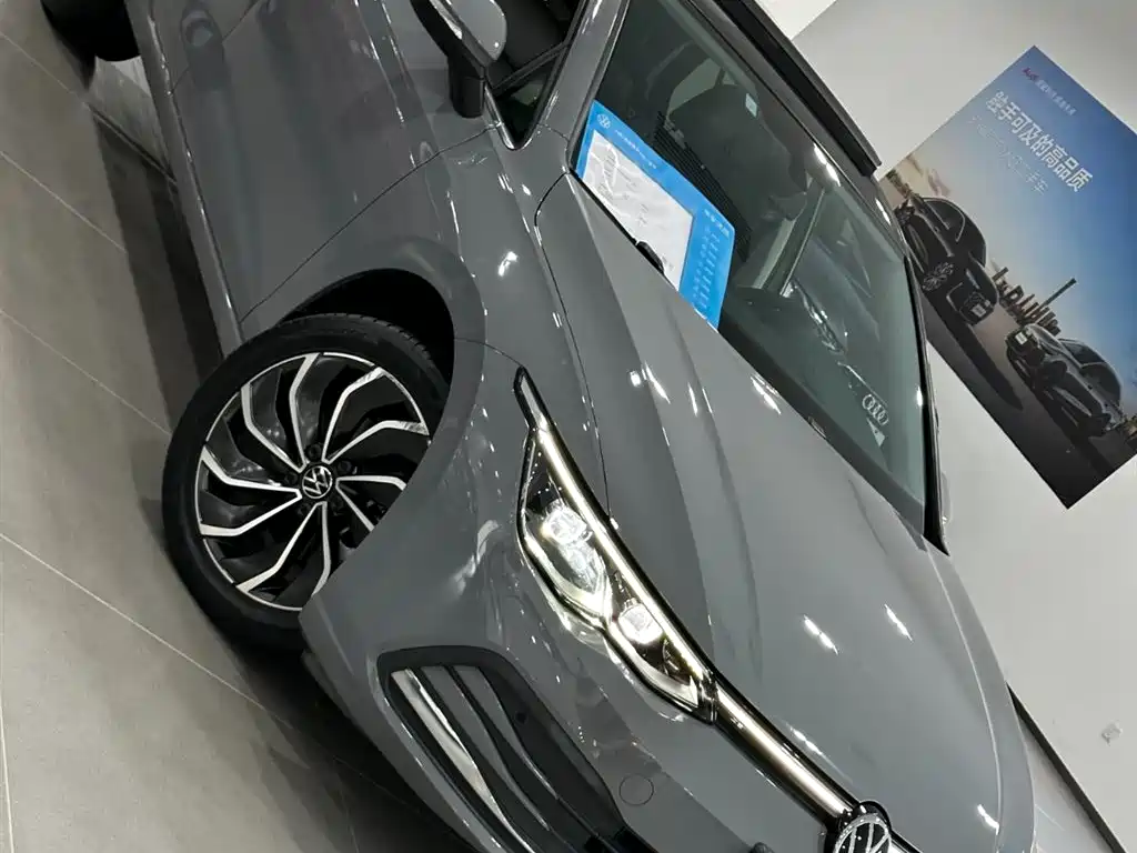 Volkswagen Golf — миниатюра 25