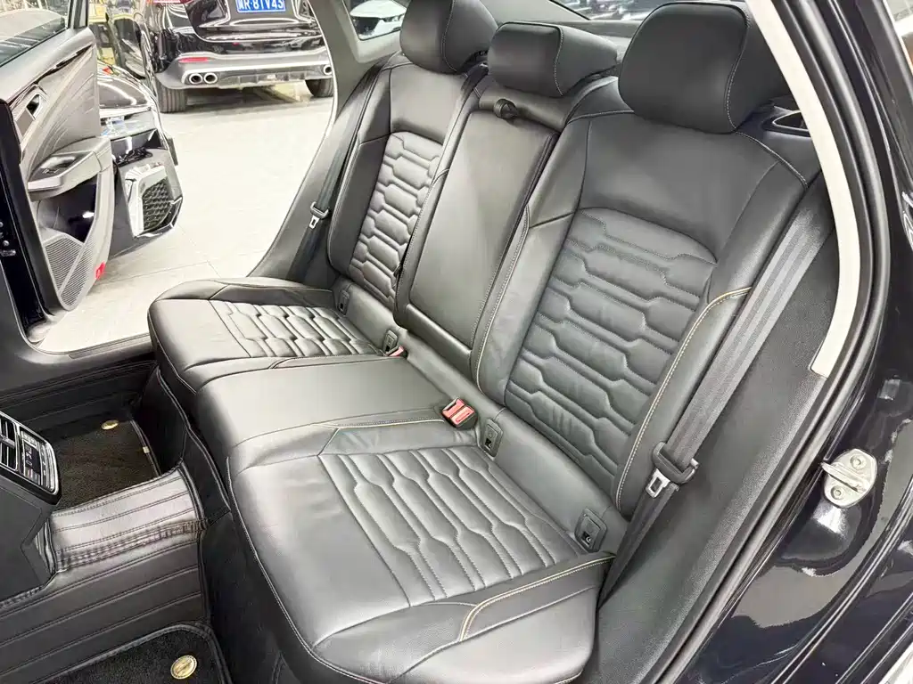 Volkswagen Passat — миниатюра 13