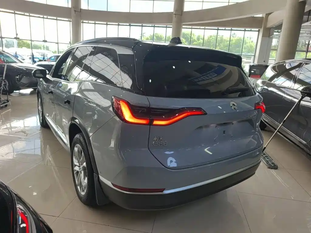NIO ES8 — миниатюра 5