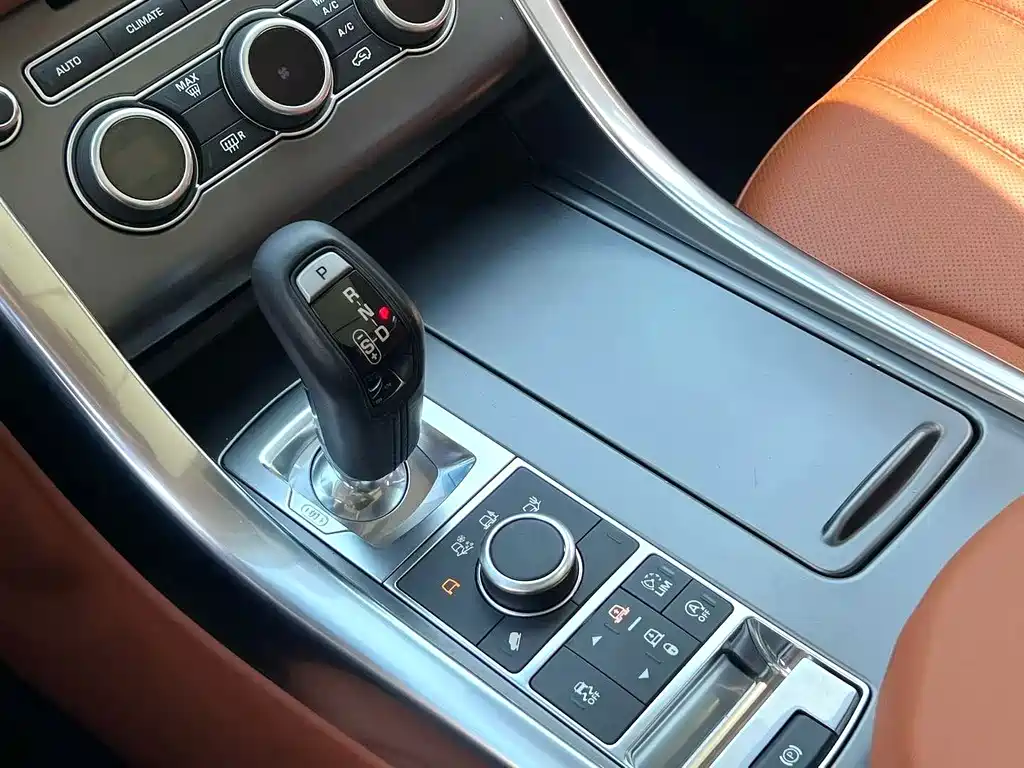 Land Rover Sport — миниатюра 3
