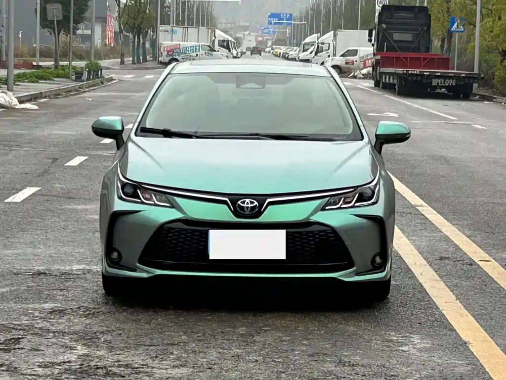 TOYOTA COROLLA