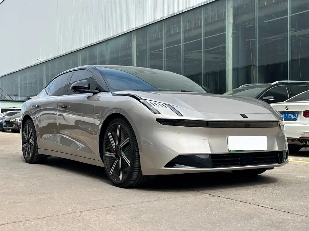 Lynk & Co Z10 — миниатюра 3