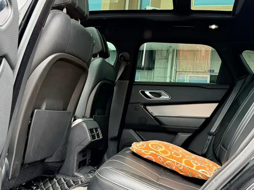 Land Rover Velar — миниатюра 6