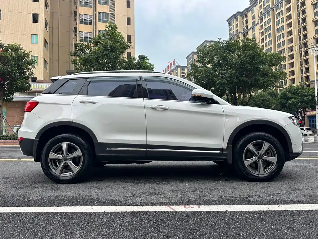 Haval H6 Coupe — миниатюра 8
