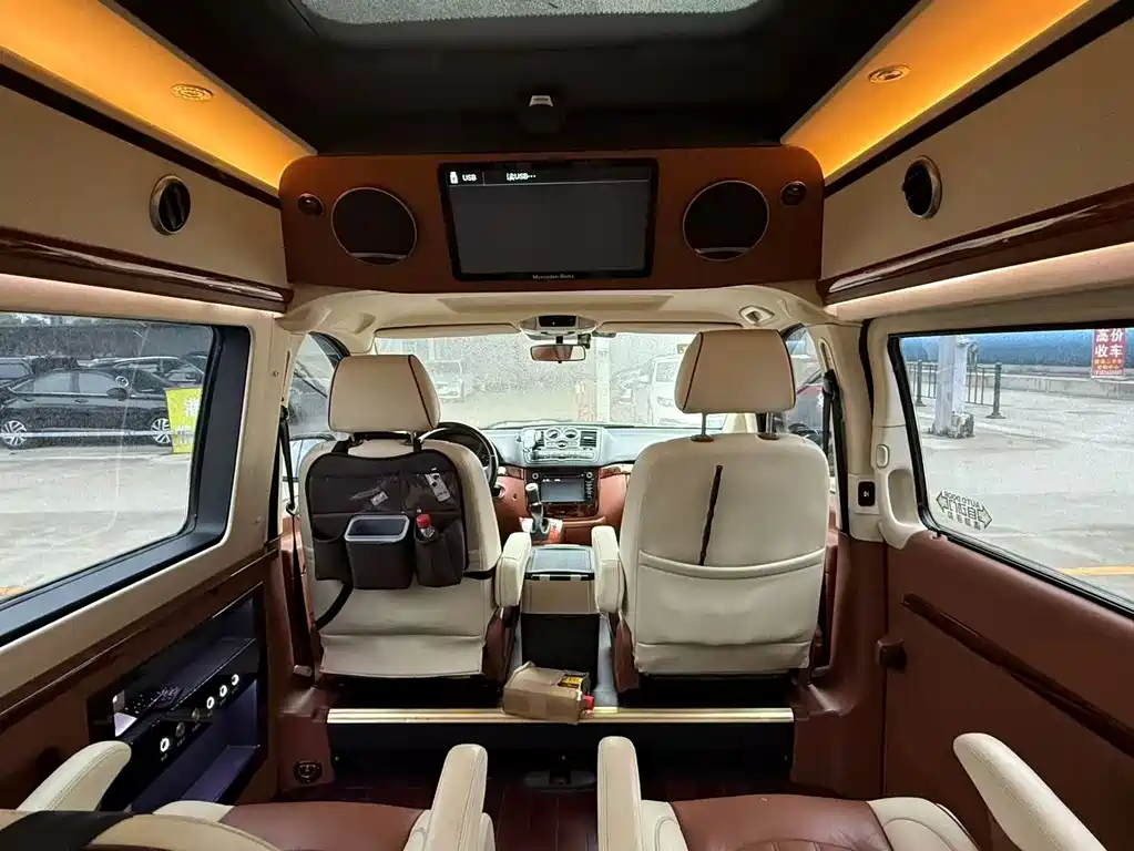 Mercedes-Benz Vito — миниатюра 6