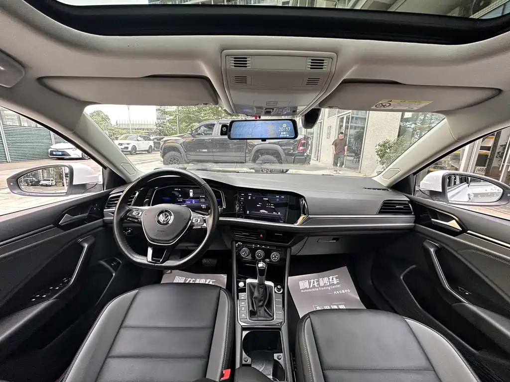 Volkswagen Sagitar 2021 280TSI DSG Comfort Smart Connect