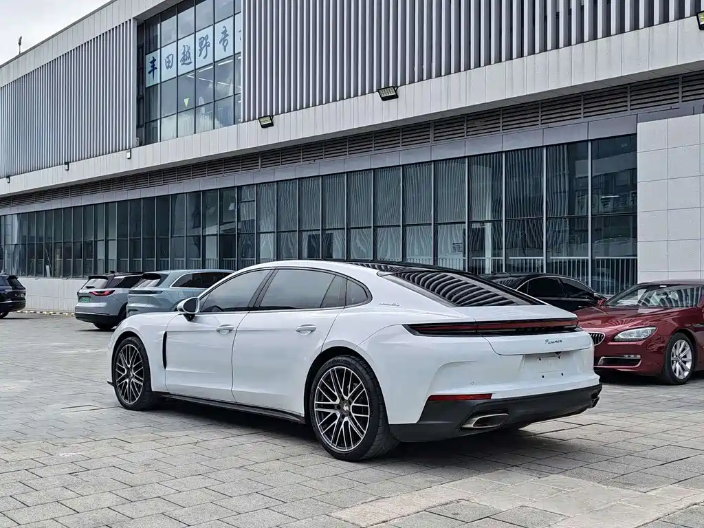 Porsche Panamera — миниатюра 22
