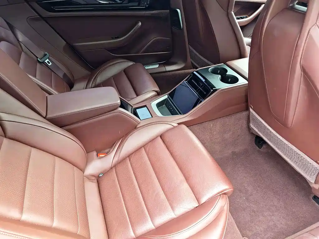 Porsche Panamera — миниатюра 17