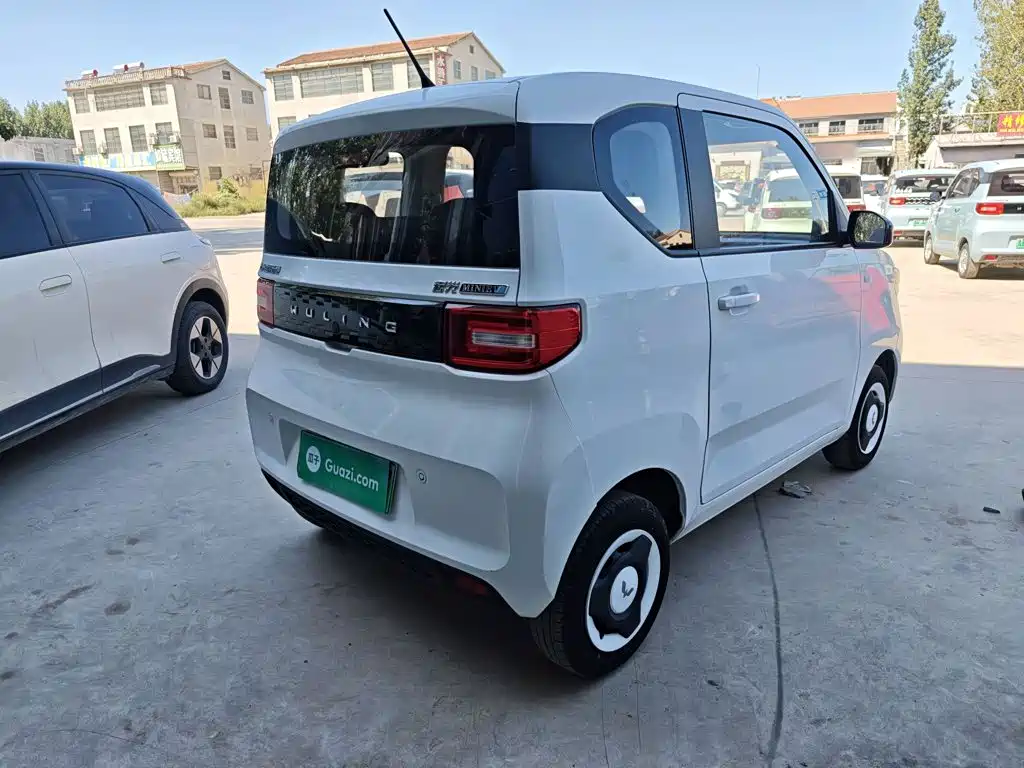 Wuling MINIEV — миниатюра 7