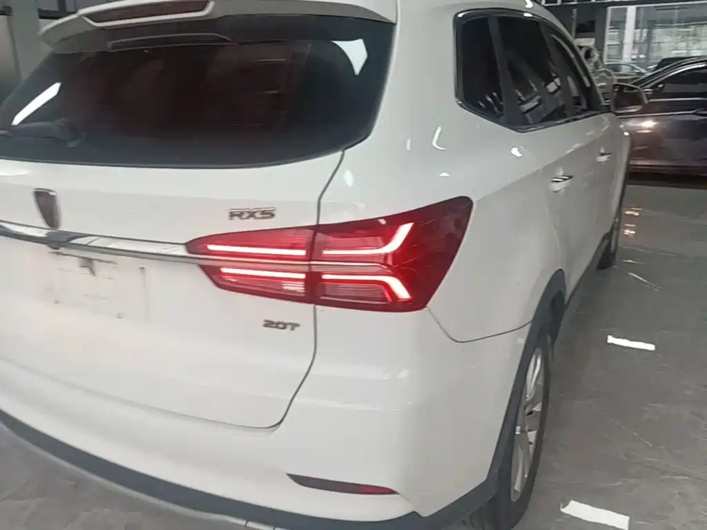 Roewe RX5 — миниатюра 8