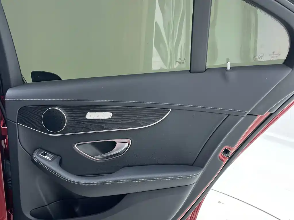 Mercedes-Benz C-Class — миниатюра 23
