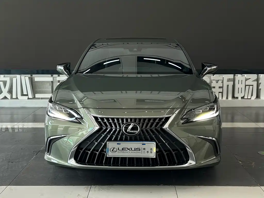 Lexus ES — миниатюра 2