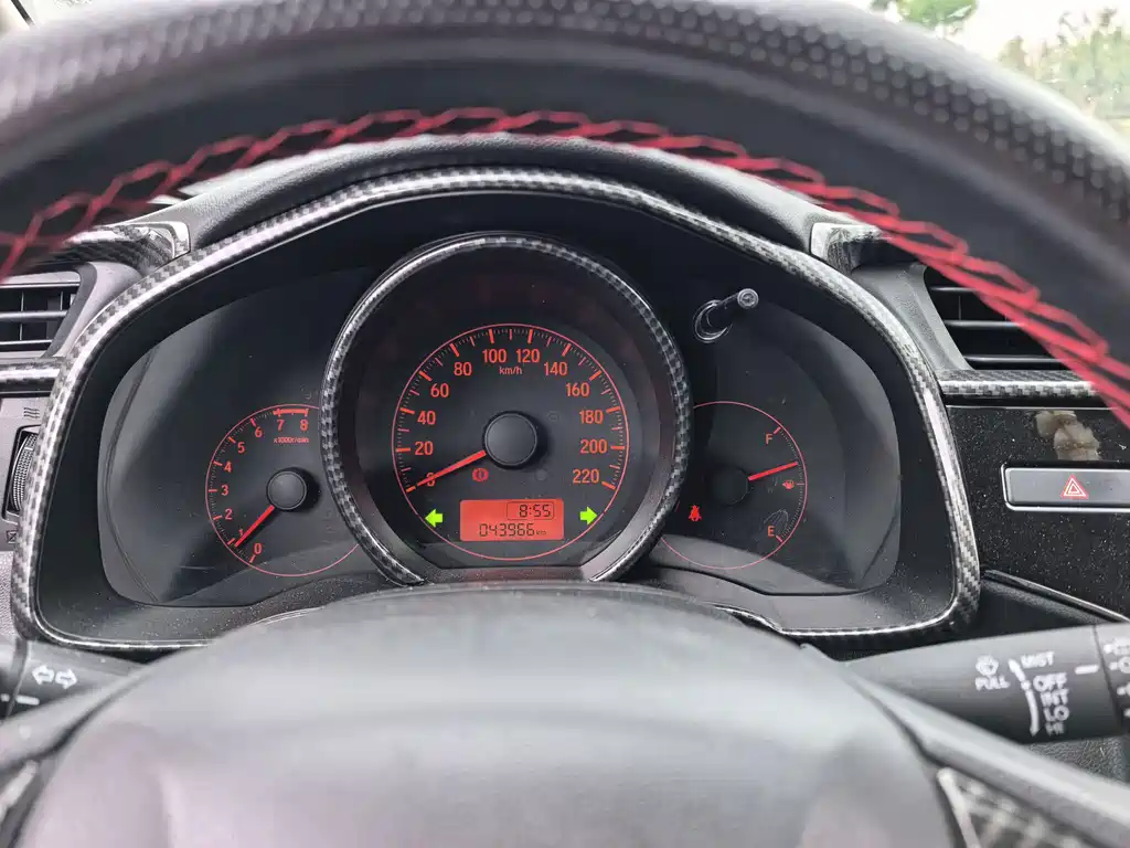 Honda Fit — миниатюра 6