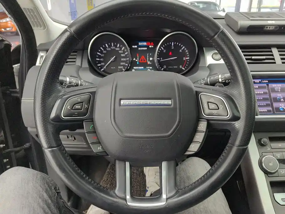 Land Rover Evoque (Import) — миниатюра 15