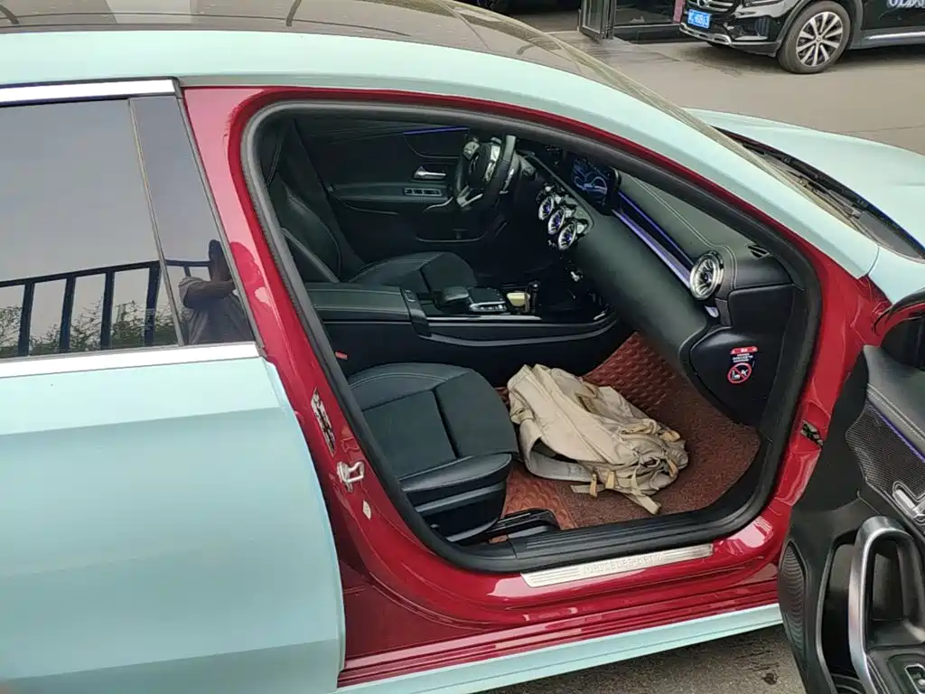 Mercedes-Benz A-Class — миниатюра 9