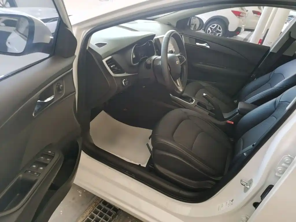 Chevrolet Cavalier — миниатюра 15