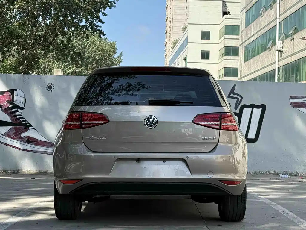 Volkswagen Golf — миниатюра 17